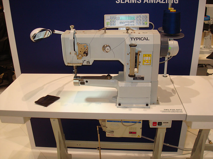 Cylinder Arm Compound Feed Lockstitch Sewing Machine