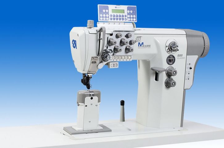 Twin needle lockstitch post-bed machine with DA Direct Drive with switchable needle bars